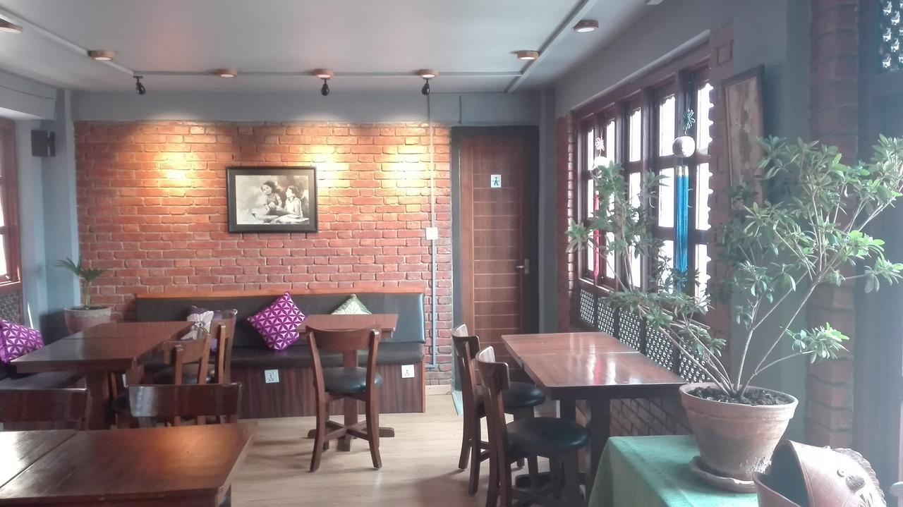 Cafe Beyond And Guest House Bhatgoan 外观 照片